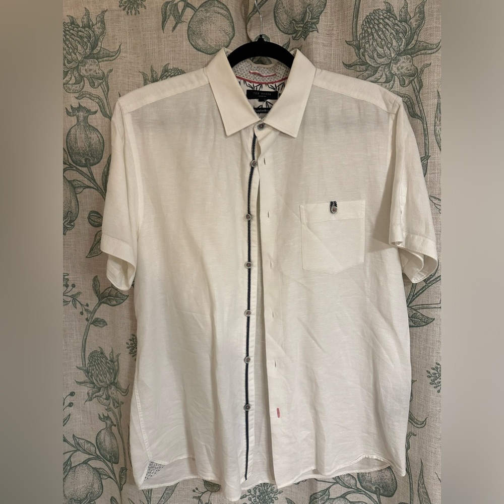 🤍 Ted Baker London Short-Sleeve Button-Up Shirt - Ivory (Size 5) 🤍